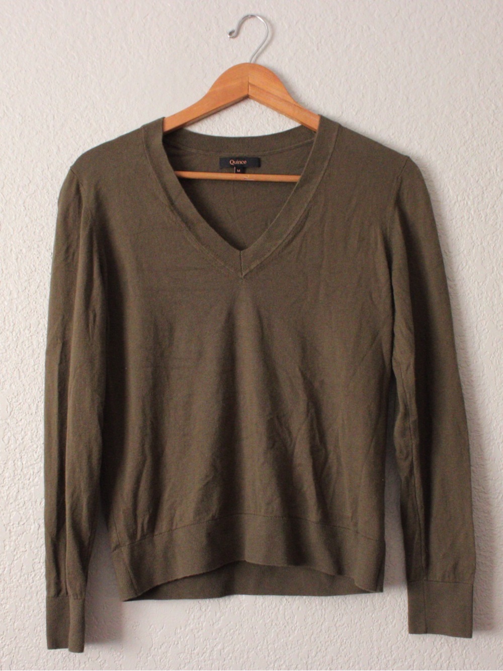 Quince Cotton Cashmere V-Neck Sweater Olive